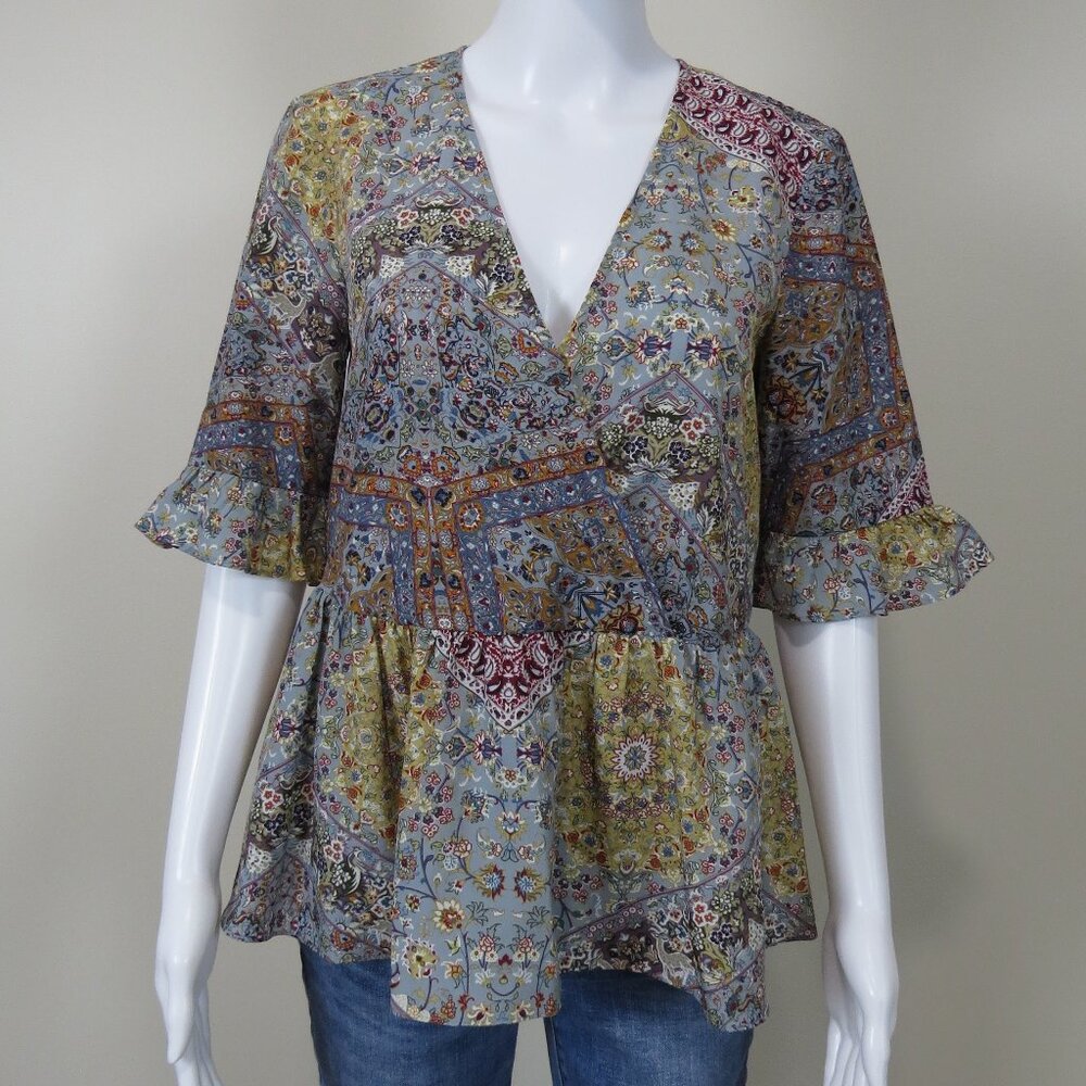 BCBG Peplum Surplice Top SIZE SMALL Lightweight, Boho, Ruffles